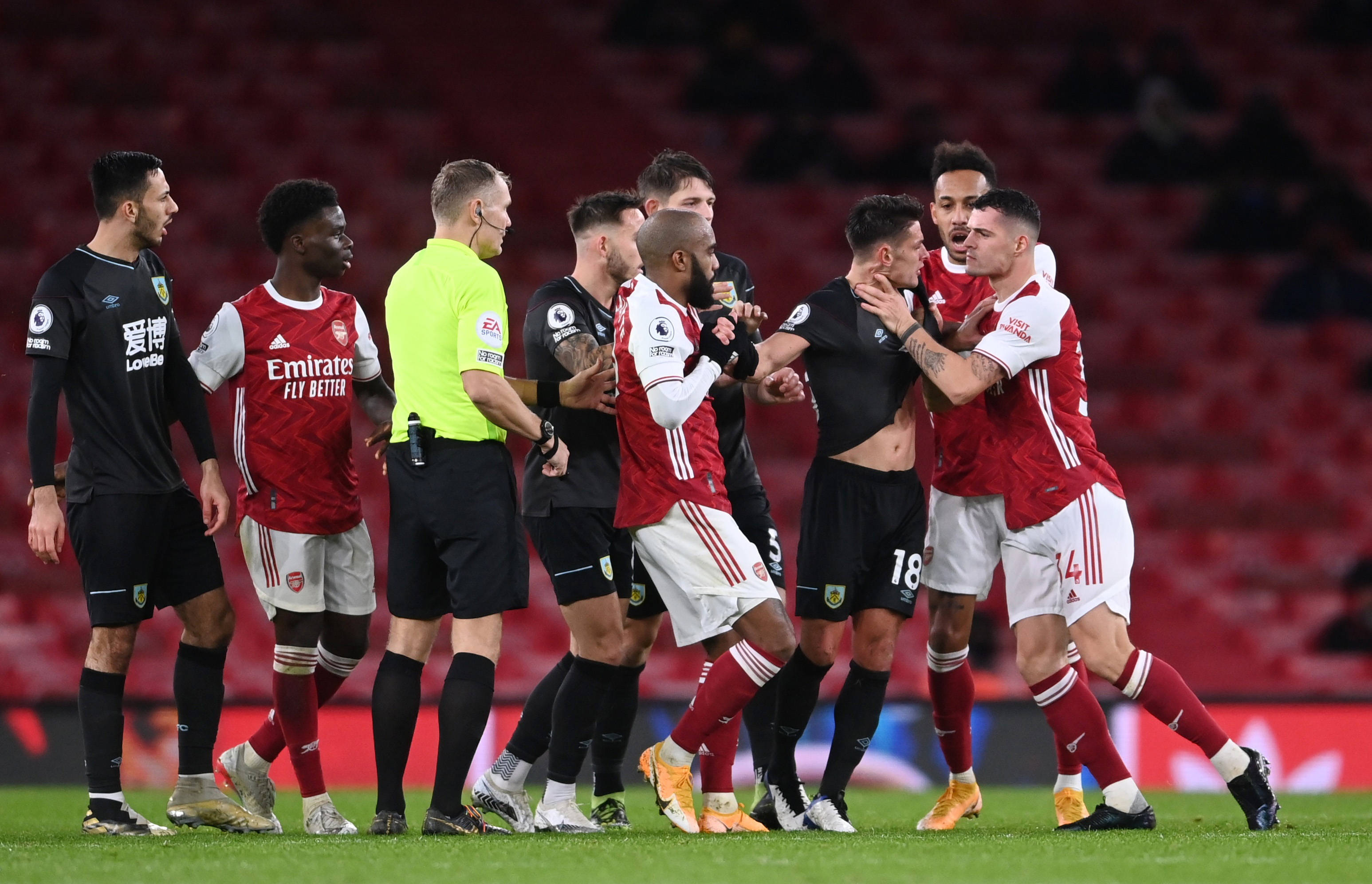 优异表现显 优异表现显